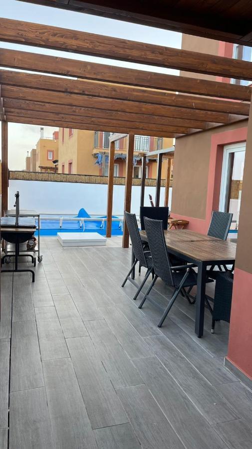 Villa Marie Agradable Y Tranquila Maison Con Piscina Corralejo Exterior foto